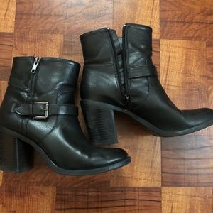 Black heeled booties